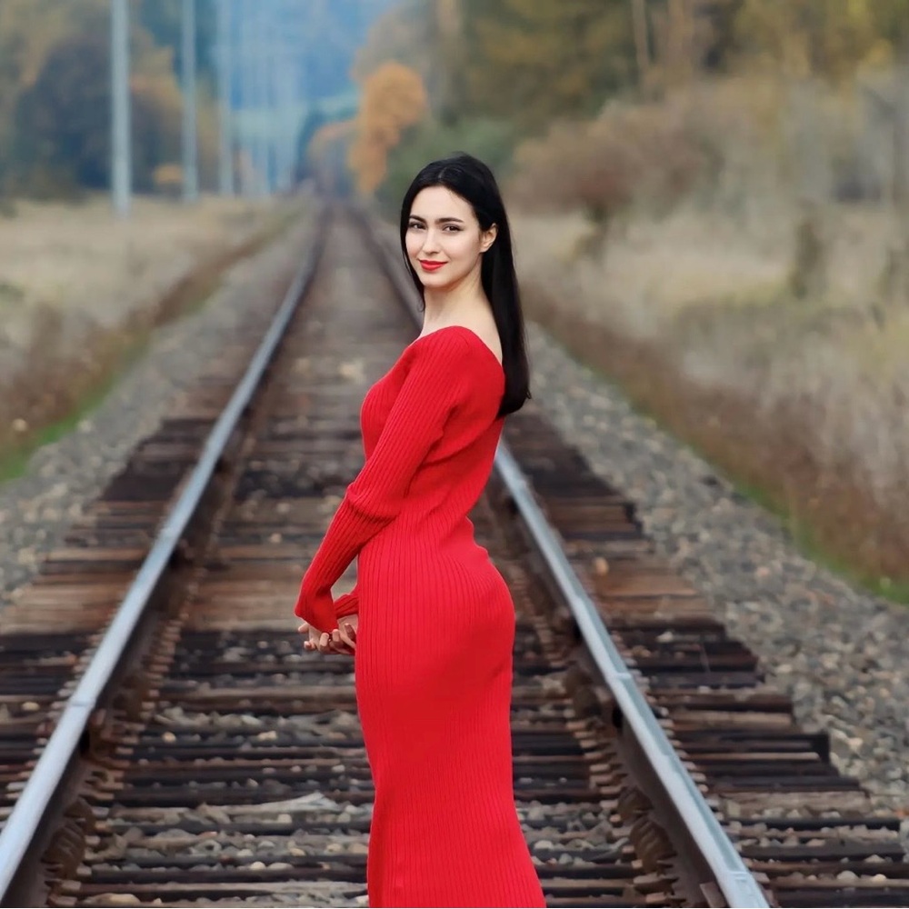 H&M Vibrant Red Long Sleeve Dress